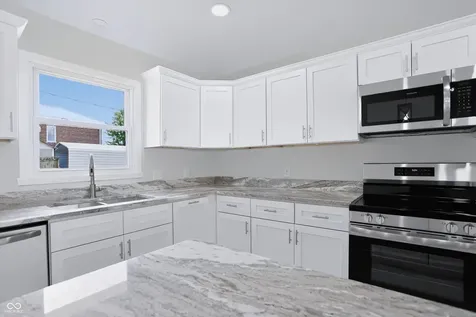 109 W Johnson Street Fairland IN 46126