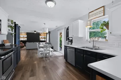 6808 Harriet Drive Indianapolis IN 46237