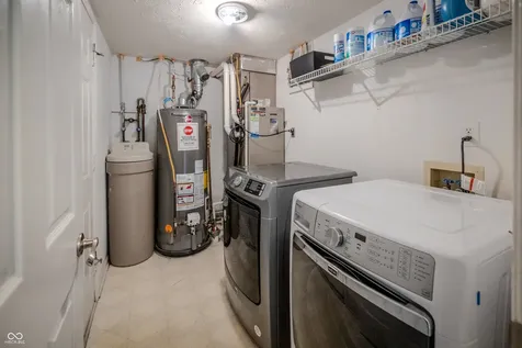 5828 Applegate Carmel IN 46033