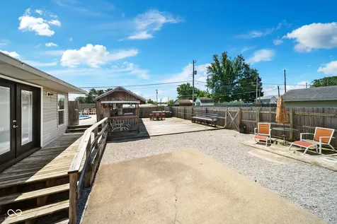 705 Maple Rockville IN 47872