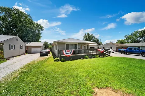 705 Maple Rockville IN 47872