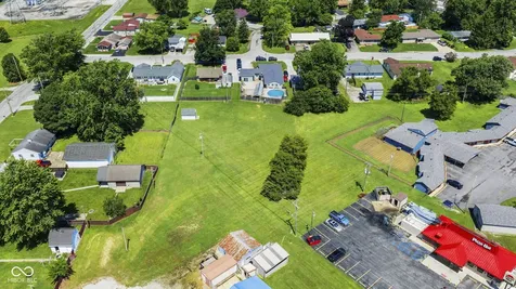 705 Maple Rockville IN 47872