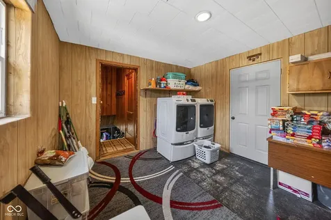 705 Maple Rockville IN 47872