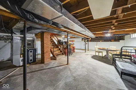 705 Maple Rockville IN 47872