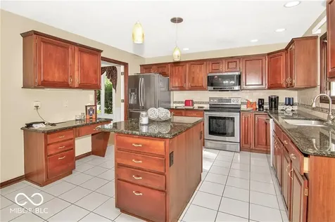 14125 Warbler Way N Carmel IN 46033