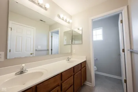 10903 Perry Pear Drive Zionsville IN 46077