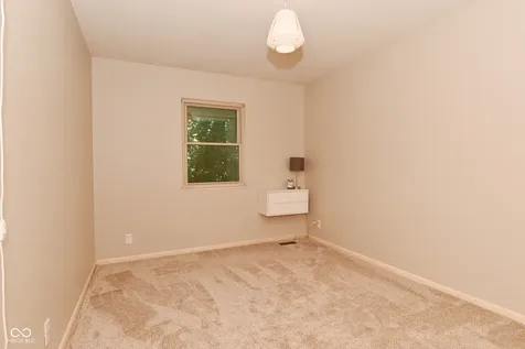 6831 Whisper Oaks Court Indianapolis IN 46214