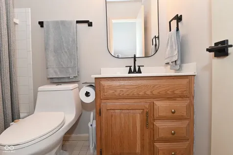 6831 Whisper Oaks Court Indianapolis IN 46214