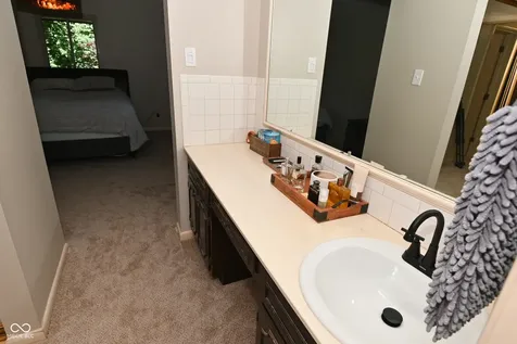 6831 Whisper Oaks Court Indianapolis IN 46214