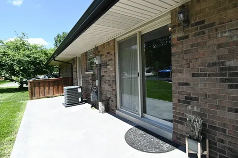 6831 Whisper Oaks Court Indianapolis IN 46214