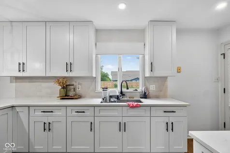 236 Bixler Road Indianapolis IN 46227