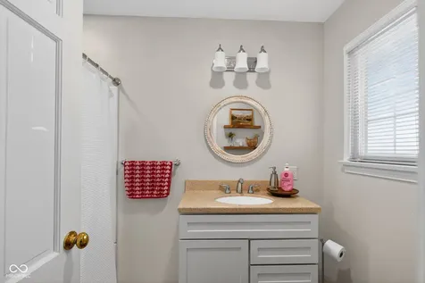 236 Bixler Road Indianapolis IN 46227