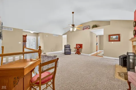 2516 Wyndham Place N Columbus IN 47203