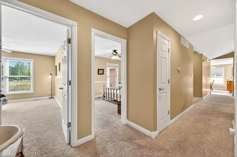 2516 Wyndham Place N Columbus IN 47203