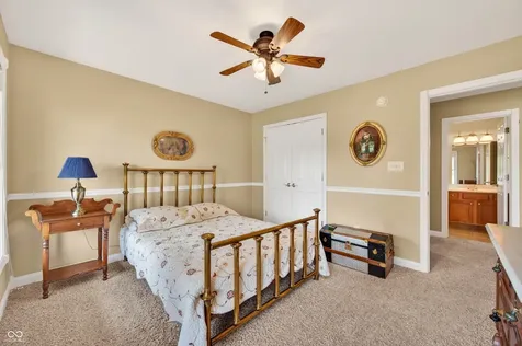 2516 Wyndham Place N Columbus IN 47203