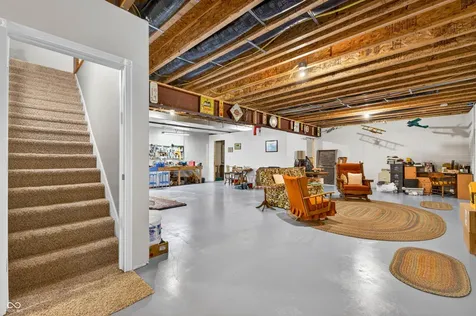 2516 Wyndham Place N Columbus IN 47203
