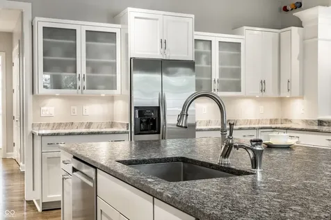 4328 Heyward Lane Indianapolis IN 46250