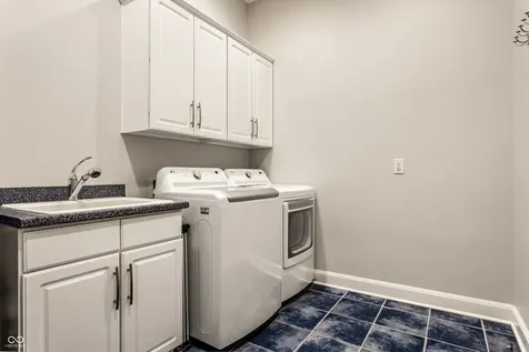 4328 Heyward Lane Indianapolis IN 46250