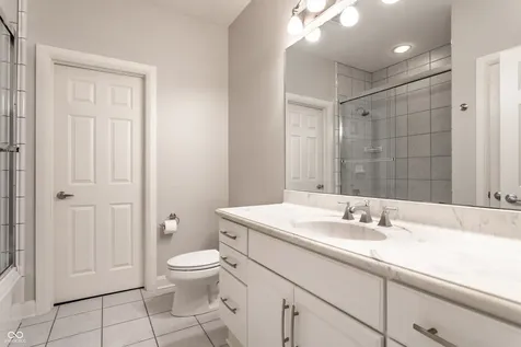 4328 Heyward Lane Indianapolis IN 46250