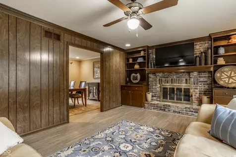 8805 Sawleaf Road Indianapolis IN 46260