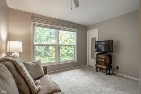 8805 Sawleaf Road Indianapolis IN 46260