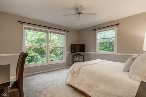 8805 Sawleaf Road Indianapolis IN 46260
