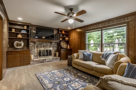 8805 Sawleaf Road Indianapolis IN 46260
