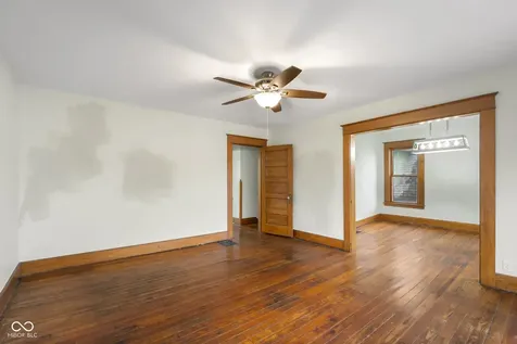 818 Sycamore Street Columbus IN 47201