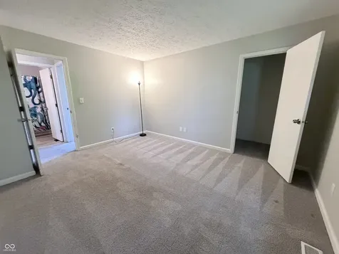 3323 Lauren Drive Indianapolis IN 46235