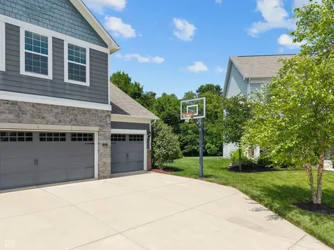 16037 Bugle Ridge Noblesville IN 46060