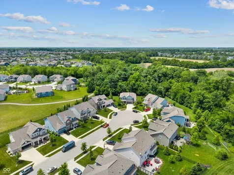16037 Bugle Ridge Noblesville IN 46060
