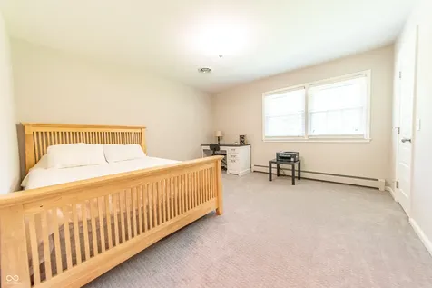 41 N Wolfcreek Road Columbus IN 47201