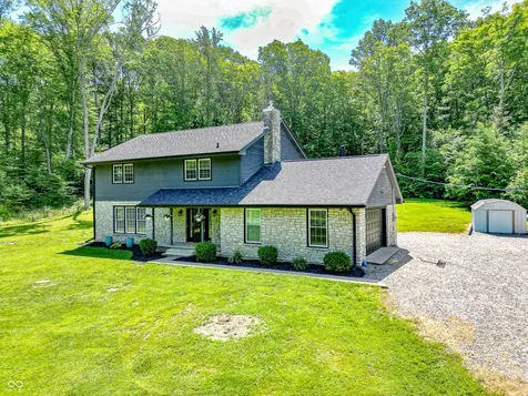 41 N Wolfcreek Road Columbus IN 47201