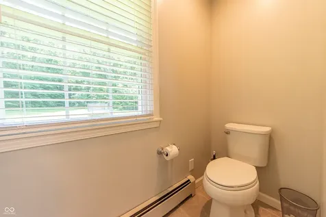 41 N Wolfcreek Road Columbus IN 47201