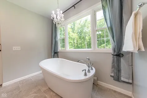 41 N Wolfcreek Road Columbus IN 47201