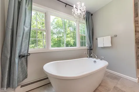 41 N Wolfcreek Road Columbus IN 47201