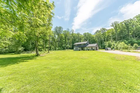 41 N Wolfcreek Road Columbus IN 47201