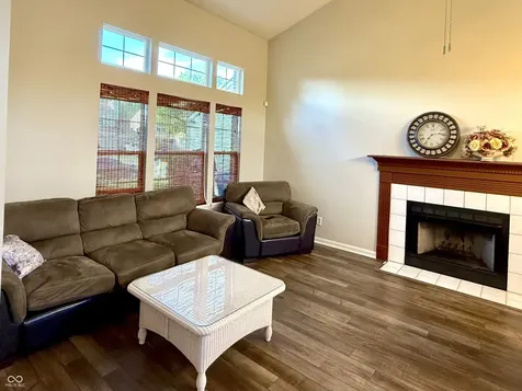 6021 Polonius Drive Indianapolis IN 46254