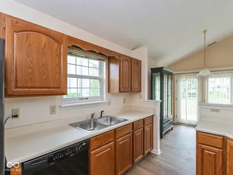 4815 Quail Crescent Court Indianapolis IN 46254