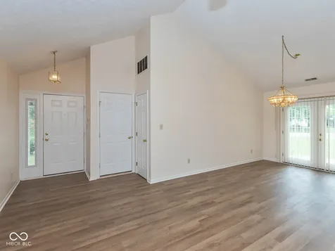 4815 Quail Crescent Court Indianapolis IN 46254