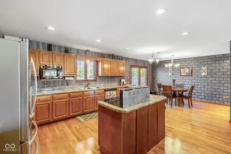 1802 N Ewing Street Seymour IN 47274