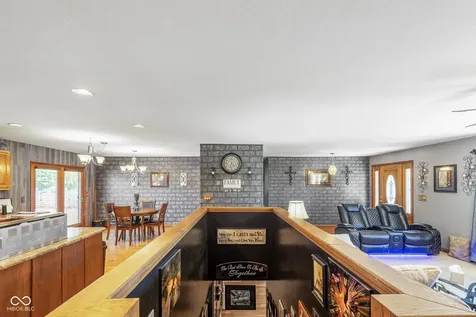 1802 N Ewing Street Seymour IN 47274