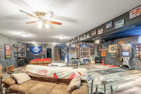1802 N Ewing Street Seymour IN 47274