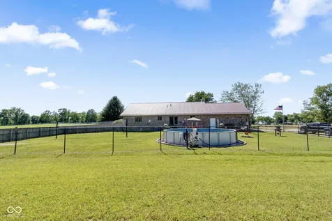 1802 N Ewing Street Seymour IN 47274