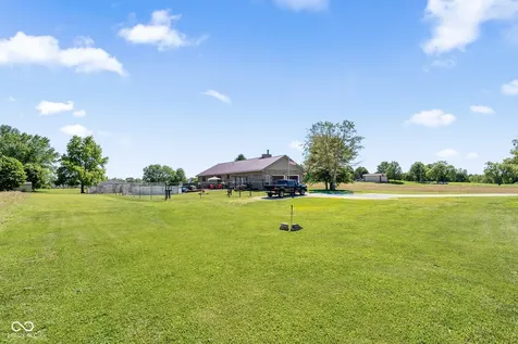 1802 N Ewing Street Seymour IN 47274