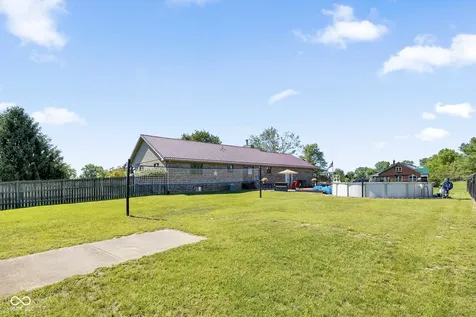1802 N Ewing Street Seymour IN 47274