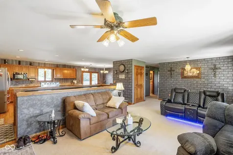 1802 N Ewing Street Seymour IN 47274