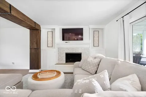570 S Harbour Noblesville IN 46062
