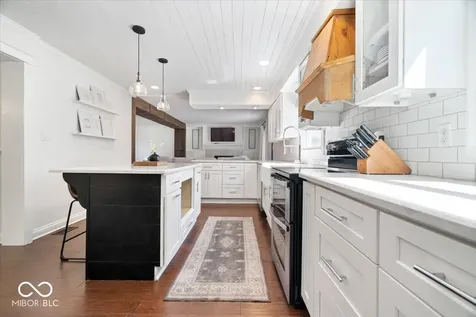 570 S Harbour Noblesville IN 46062