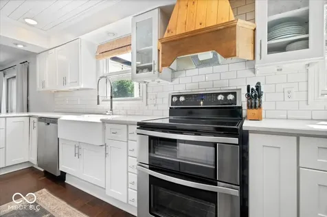 570 S Harbour Noblesville IN 46062